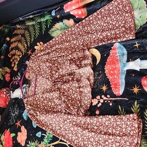 Shein long bell sleeved cover up top, tie in front, Women's size S, floral.